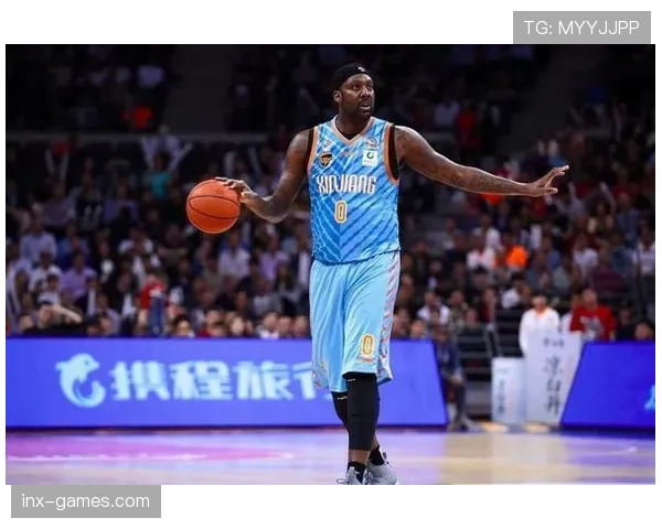 蒋圣龙白天像个超自律学霸，晚上刷卡像个无底洞土豪，我都怀疑他有两个身份